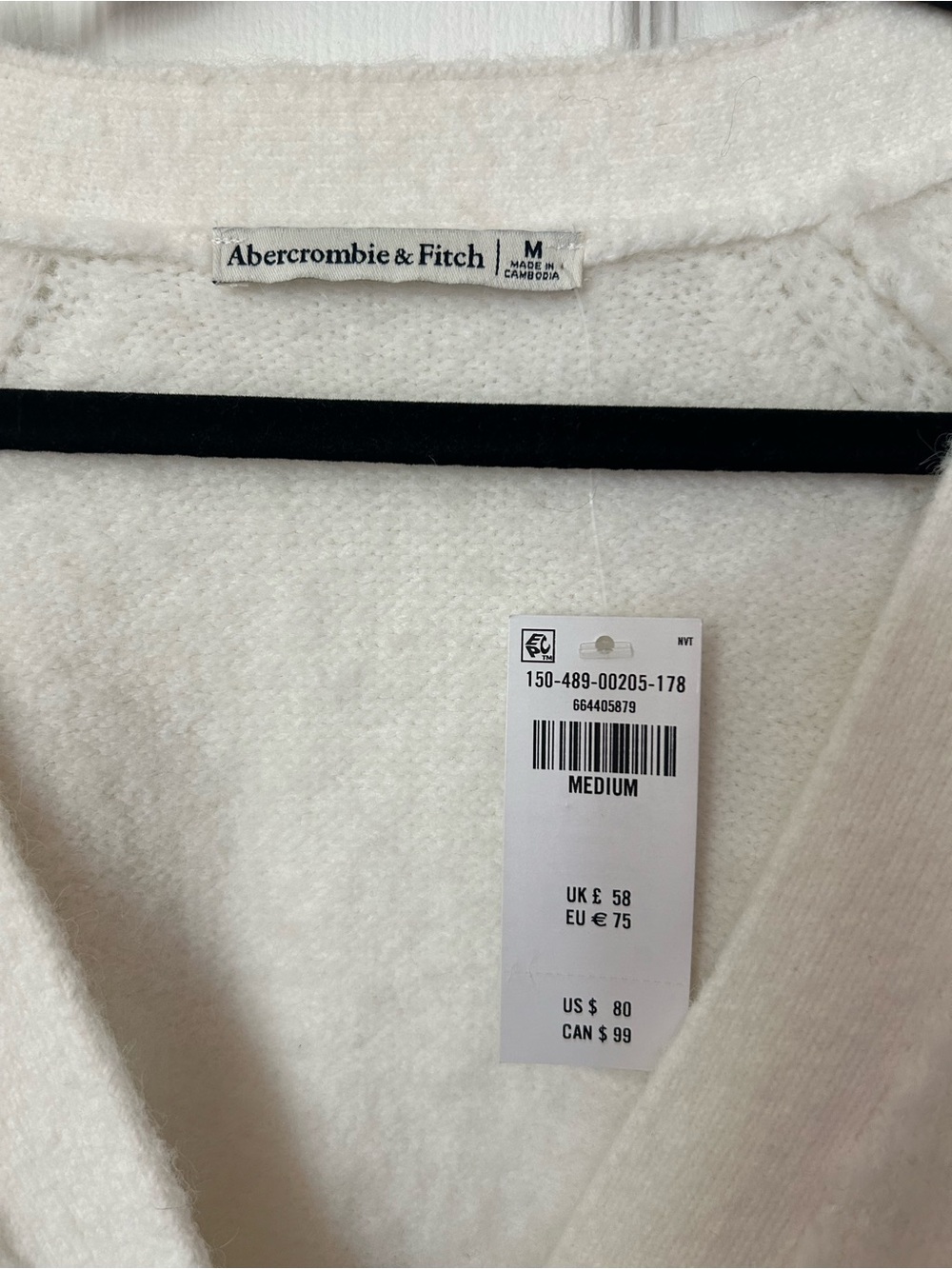 NWT Abercrombie Oversized Dad V-Neck Cardigan - White - Picture 4 of 5